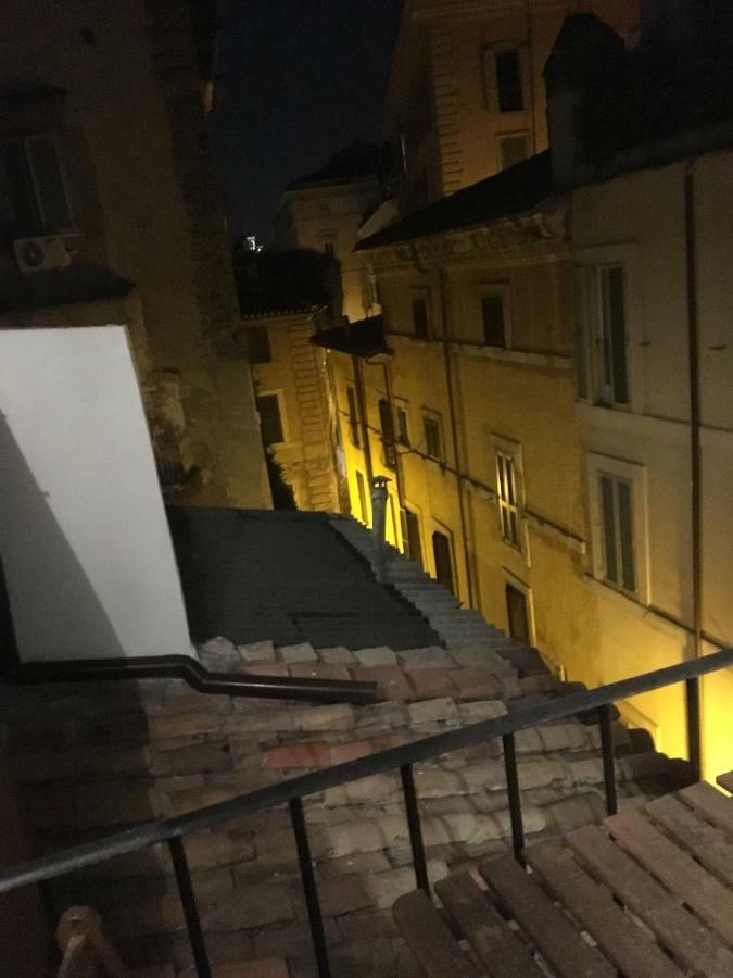 Apartment M9 Pantheon Attic 11 Rom